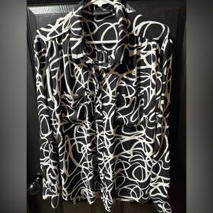 New York & Company Black and White Abstract Blouse